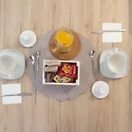 Maison De Charme לינה וארוחת בוקר