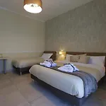 לינה וארוחת בוקר Maison De Charme פומפיי