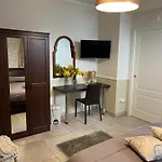 לינה וארוחת בוקר Maison De Charme 4*