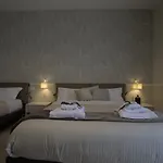 Maison De Charme פומפיי