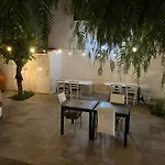 לינה וארוחת בוקר Maison De Charme 4*