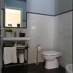 לינה וארוחת בוקר Maison De Charme 4*
