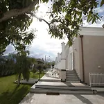 Maison De Charme Bed & Breakfast