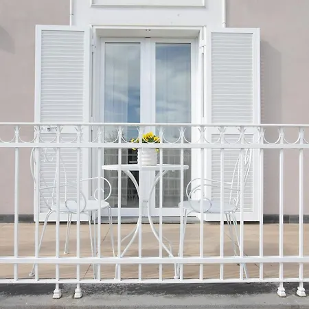Maison De Charme 4*