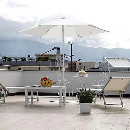 Maison De Charme Alojamento de Acomodação e Pequeno-almoço 4*