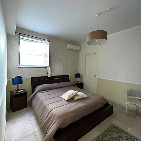 Maison De Charme Bed & Breakfast